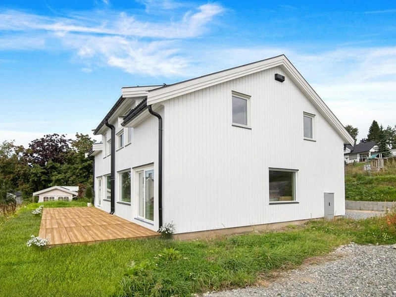 Twin house in Gardermoen, Norway (+reference)
